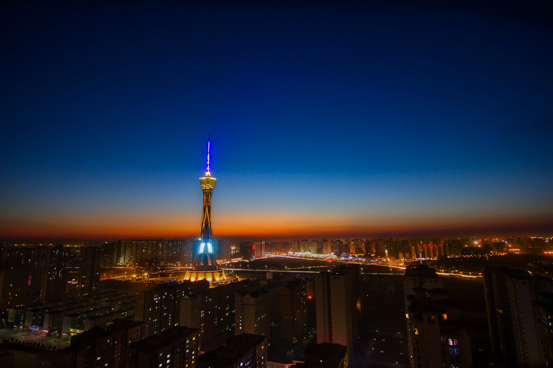 开云体育下载网页版-阿尔阿赫利新赛季阵容公布，备战国内外赛事，阿尔谢赫里