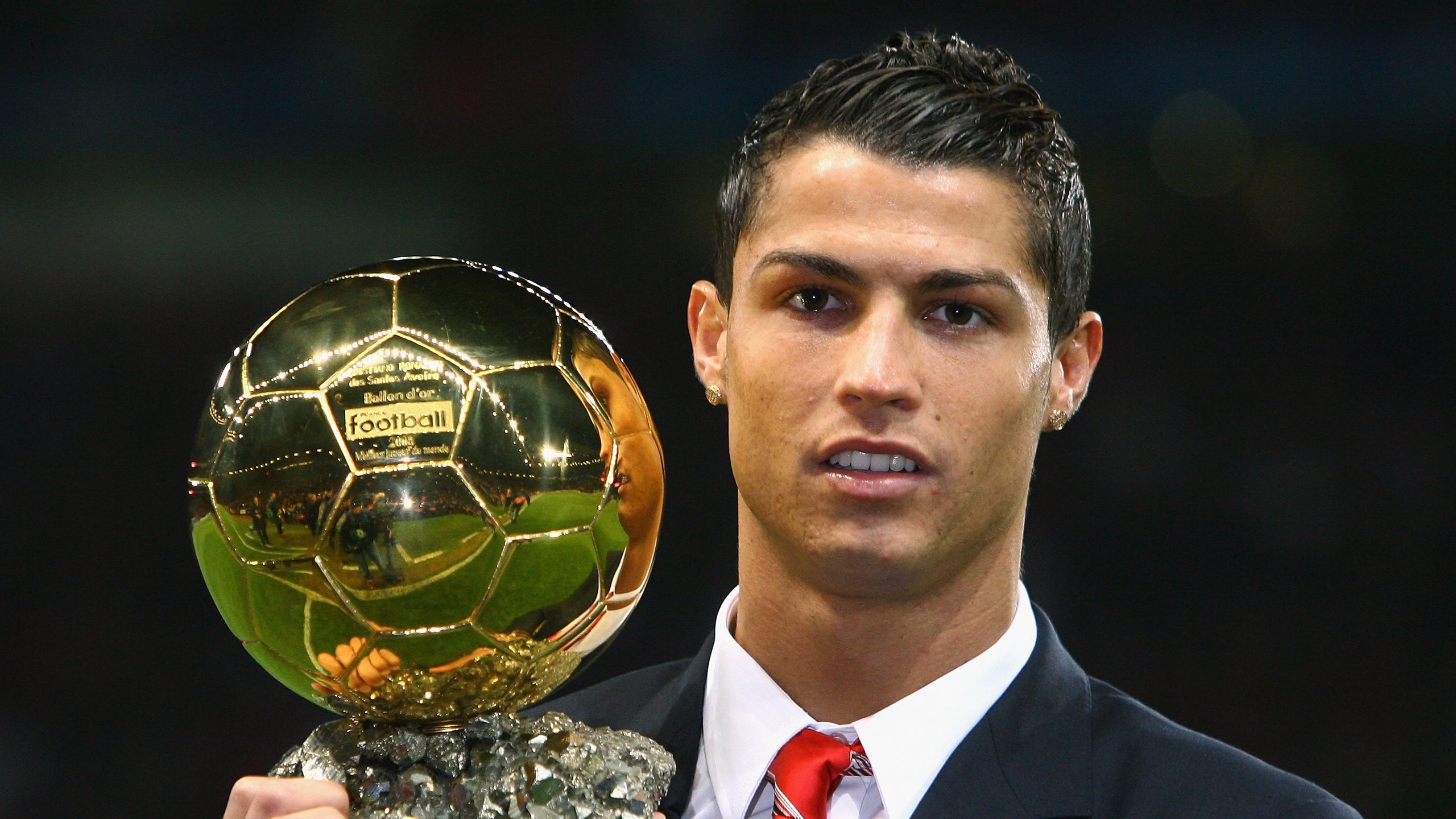 Kering-皇马高价签约年轻新星，开启“新皇马时代”，皇马新引进的球员